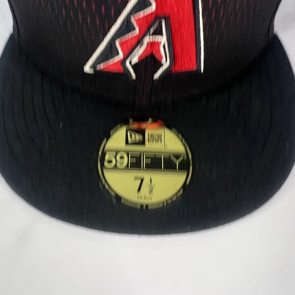 Arizona‎ Diamondbacks Hat Cap Fitted Mens 7 1/2 Black Red MLB Baseball New Era